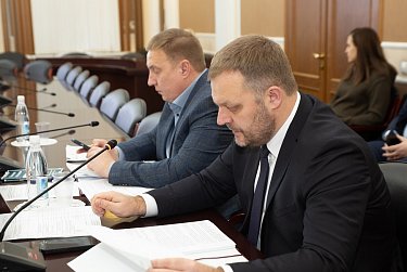 Плюс 28 млрд к доходам и расходам